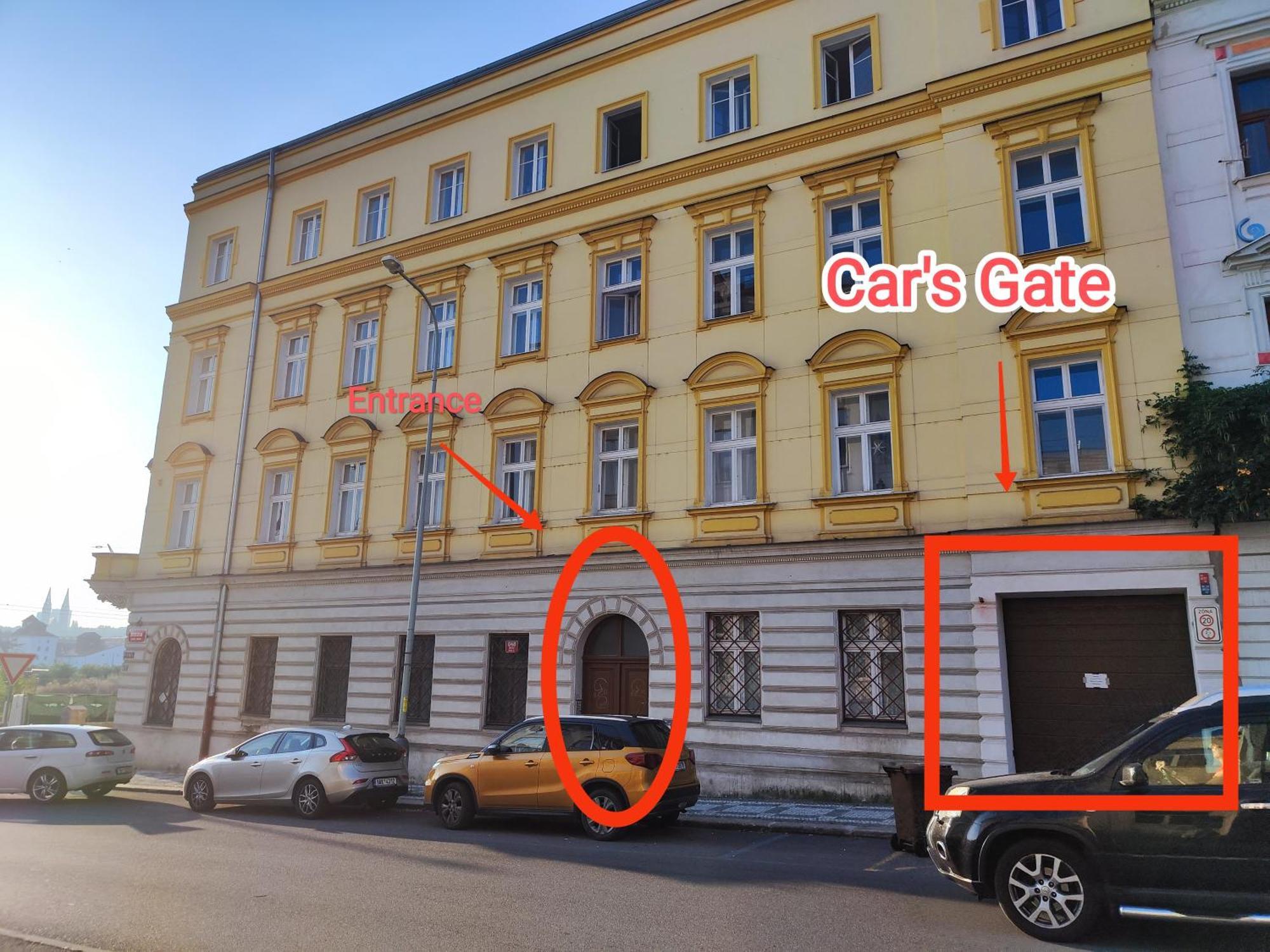 Spacious Flat & Parking Possibility, 3 Stops To Wenceslav Square Prague Exterior photo